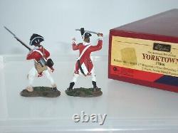 Britains 17846 British 17th Regiment Of Foot Officer + Private Defending Set