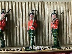 Britains 212 The Royal Scots'The Royal Regiment' set, boxed, from 1920-37