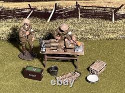 Britains 23031 1916 Regimental Aid Post Set No 1 Doctor Orderly &wounded Private