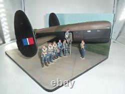 Britains 25017 British Raf Guy Gibson + Crew Dambusters Lancaster Aircraft Set