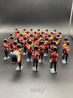 Britains 33 Grenadier Guards Soldiers Bandsmen Bands Men Metal / Lead