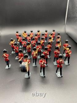 Britains 33 Grenadier Guards Soldiers Bandsmen Bands Men Metal / Lead