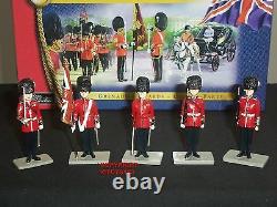 Britains 40114 Grenadier Guards Colour Party Metal Toy Soldier Figure Set