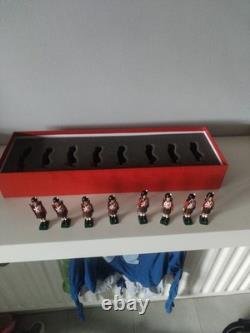 Britains 40195 Hollowcast British Infantry + Sergeant 1815 Metal Toy Soldier Set