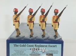 Britains 40312 Collectors Club Gold Coast Ghana Regiment Escort Toy Soldier Set