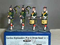 Britains 40332 Gordon Highlanders Pipe + Drum Band Metal Toy Soldier Set 4