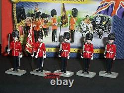 Britains 40393 Irish Guards Colour Party Ceremonial Metal Toy Soldier Figure Set