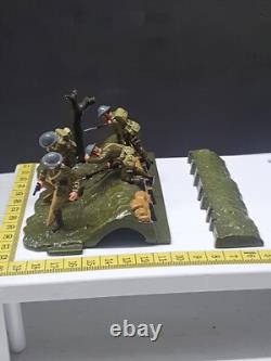 Britains 41035 British Trench Officer Sergeant 2 Men Toy Soldier Figure Set WD5