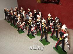 Britains 41102 Rare 21 Piece Marching Band of the Royal Marines, 2 Tier Box Set