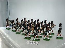 Britains 41103 Blackwatch Regiment Limited Edition 21 Piece Soldier Band