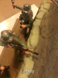 Britains 41147 Trench Set German Behind The Trenches Three Figures Boxed
