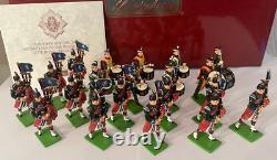Britains 41150 Pipes & Drums 1st Battalion The Royal Scots (The Royal Regiment)