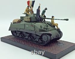 Britains 41165 VE Day in Europe, British Sherman with Liberated People in 132