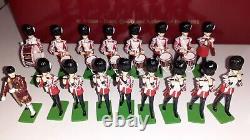 Britains 41175 2006 Grenadier Guards Drum Fife Band 17 Pieces132 metal boxd S7