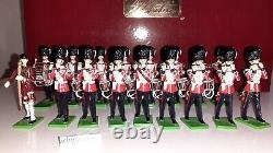 Britains 41175 2006 Grenadier Guards Drum Fife Band 17 Pieces132 metal boxd S7