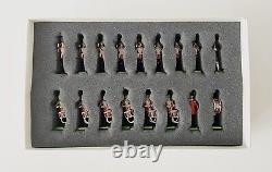 Britains 41175 Grenadier Guards Drum & Fife Band 17pcs 54mm Scale Metal Figures