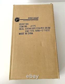 Britains 41175 Grenadier Guards Drum & Fife Band 17pcs 54mm Scale Metal Figures