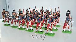 Britains 43041 RAF (Leuchars) 20 Piece Pipes & Drums Auxillary Band Set in 54mm