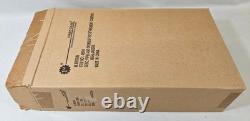Britains 48004 Pipes and Drums Queen's Highlanders, Limited Edition, Boxed