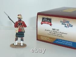 Britains 50074c British 42nd Royal Highland Regiment Soldier Standing Loading