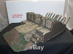 Britains 51011 18th 19th Century Redoubt Section Artillery Emplacement Diorama