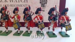 Britains 5196 Pipes & Drums 1st Battalion Black Watch Royal Highland Regt in 54m