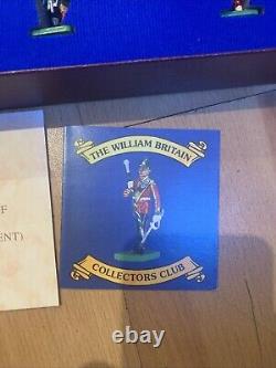 Britains 5196 The Pipes & Drums 1st Batt. The Black watch in Fitted Box in 54mm