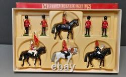 Britains 7218 Her Majesty Queen Elizabeth Hand Painted Diecast 8 Piece 132