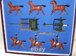 Britains 8825 Gun Team, Royal Horse Artillery, Kings Troop, in Fitted Box in 54mm