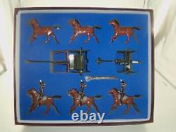 Britains 8825 Kings Troop Royal Horse Artillery Gun Team Metal Toy Soldier Set