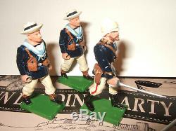 Britains 8898 Royal Navy Field Gun Landing Party 2 Tier Box Set in 54mm