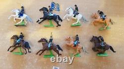 Britains ACW deetail Federal cavalry x 8 (lot 3489)