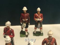 Britains A Highland Square. Pre & Post War Figures. 54mm Metal Models
