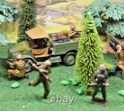 Britains Beetle lorry with trailor+firing Cannon+ammo boxes+9 Metal soldiers