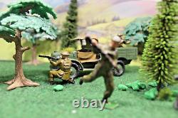 Britains Beetle lorry with trailor+firing Cannon+ammo boxes+9 Metal soldiers