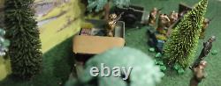 Britains Beetle lorry with trailor+firing Cannon+ammo boxes+9 Metal soldiers