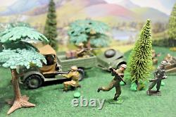 Britains Beetle lorry with trailor+firing Cannon+ammo boxes+9 Metal soldiers