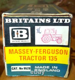 Britains Boxed Massey Ferguson Tractor 135 Cat. No. 9529 Made in England
