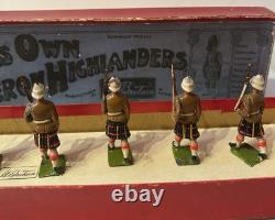 Britains Boxed Set 114 -Queens Own Cameron Highlanders 1914 version depose issue