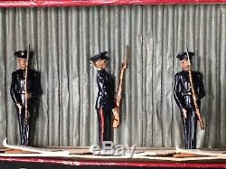 Britains Boxed Set 1540 Territorials At Attention. Pre War & Rare