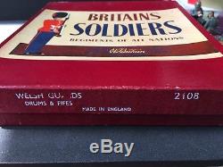 Britains Boxed Set 2108. Welsh Guards Drums And Fifes