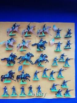 Britains Civil War Union Soldiers An Army of 30 Items 1.32 Preloved
