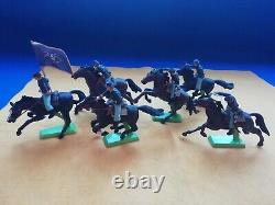 Britains Civil War Union Soldiers An Army of 30 Items 1.32 Preloved