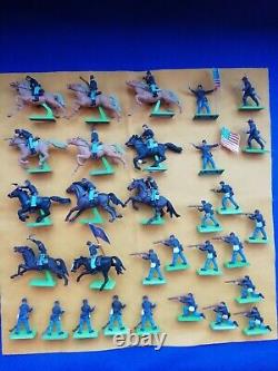 Britains Civil War Union Soldiers An Army of 30 Items 1.32 Preloved