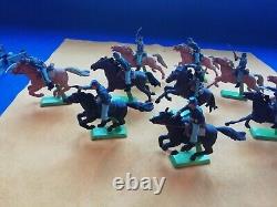 Britains Civil War Union Soldiers An Army of 30 Items 1.32 Preloved