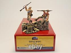 Britains Club Figure. Stonewall Brigade Over The Wall. ACW Series. #17825. MIB