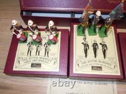 Britains Collectors Club Royal Marines Band & Colours 10 Piece Marching Set, 54mm