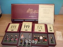 Britains Collectors Club Royal Marines Band & Colours 10 Piece Marching Set, 54mm