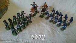 Britains Cowboys American Wild West 1970s 22 plastic figures Hong Kong