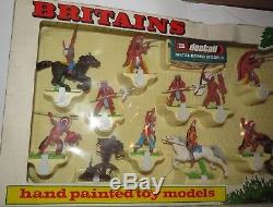 Britains Deetail 1971 American Indians 14 pieces Set Inc Scenic Pieces7547